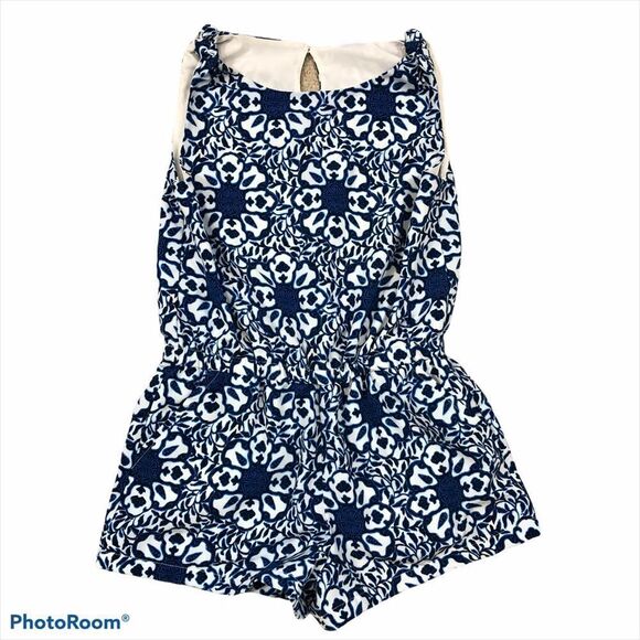 Girls Vineyard Vine Tile Medallion Print Romper Sm - Picture 1 of 9